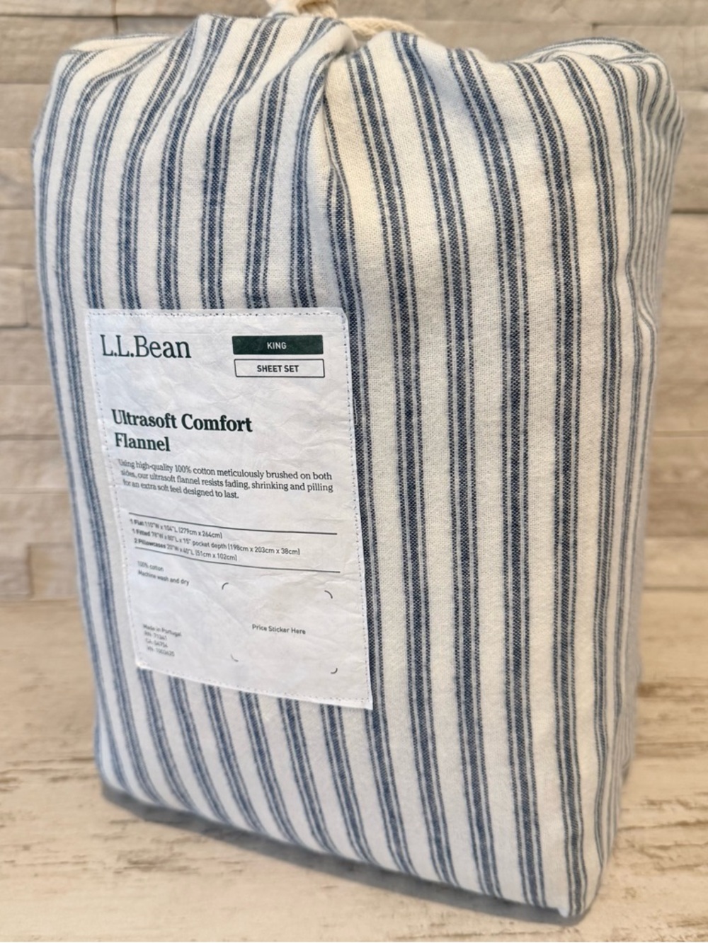 L.L. Bean King Ultrasoft Comfort Flannel Sheet Set Mariner Blue Stripe NWT $200 - Picture 9 of 12